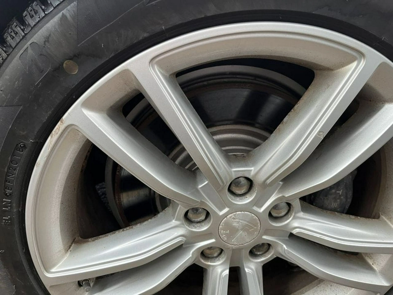Tesla Model S - Zdjęcie 5