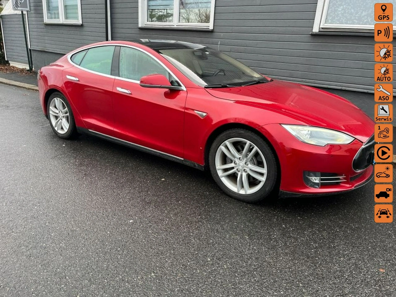 Tesla Model S - Główne zdjęcie