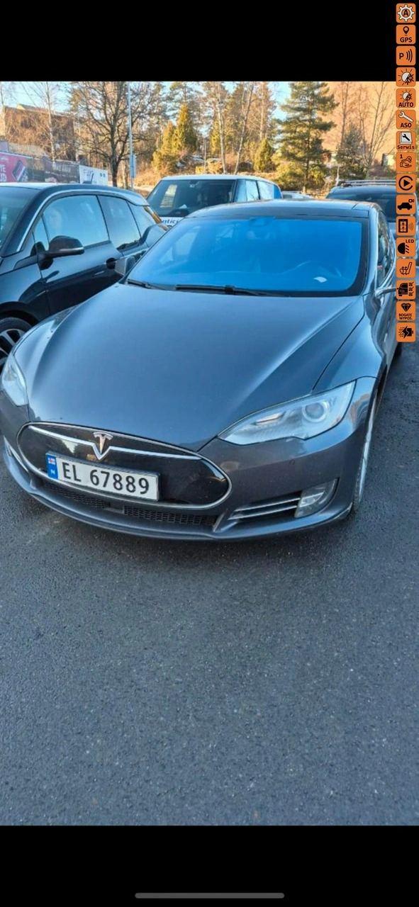 Tesla Model S - Główne zdjęcie