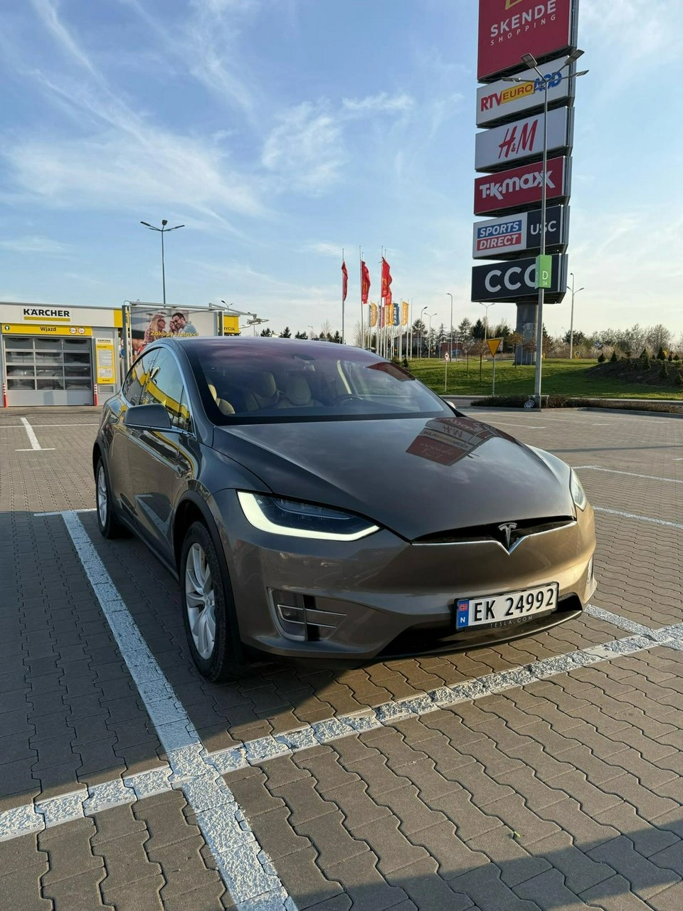 Tesla Model X - Zdjęcie 13