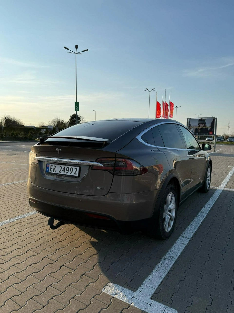 Tesla Model X - Zdjęcie 14