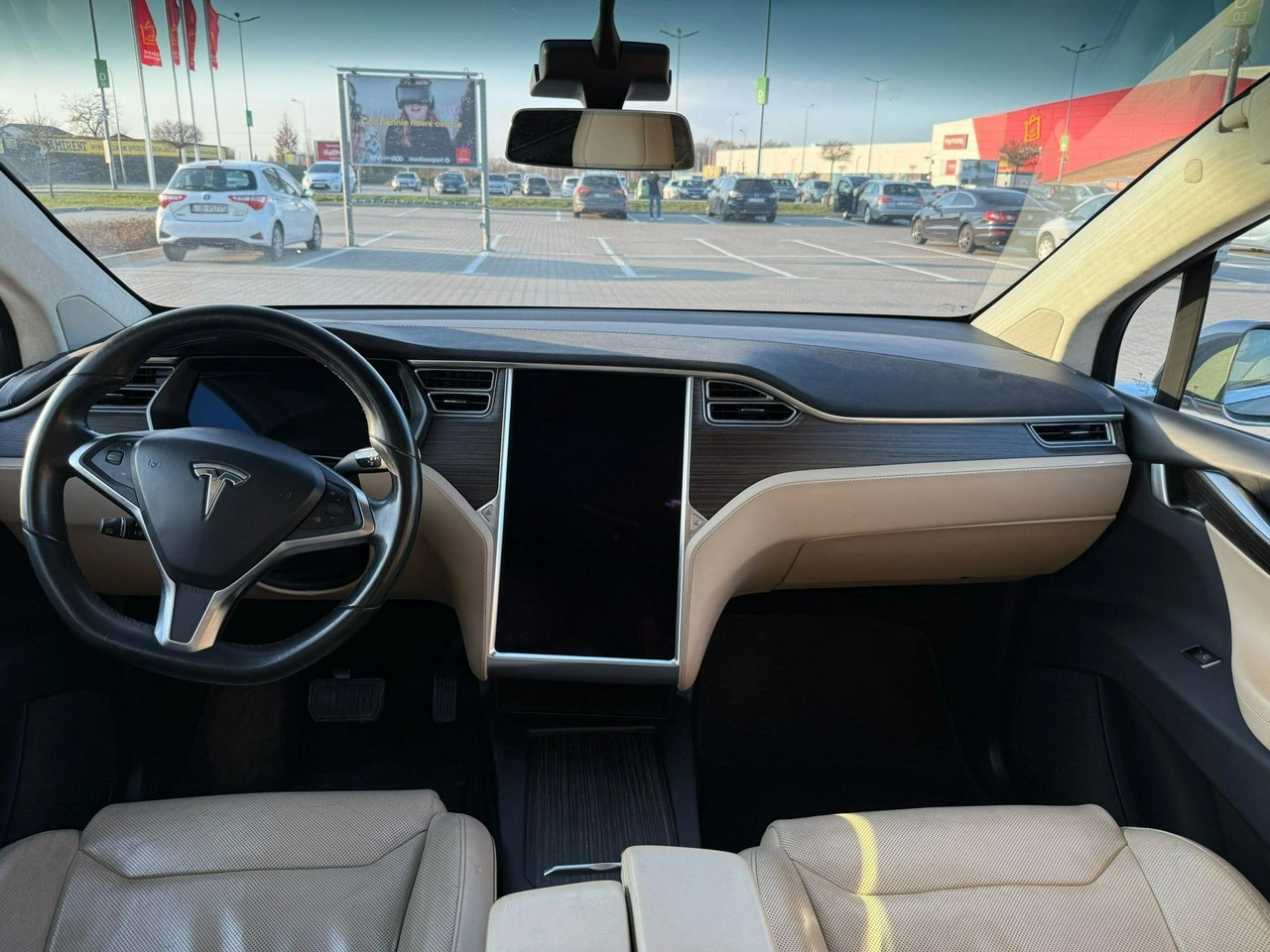 Tesla Model X - Zdjęcie 4