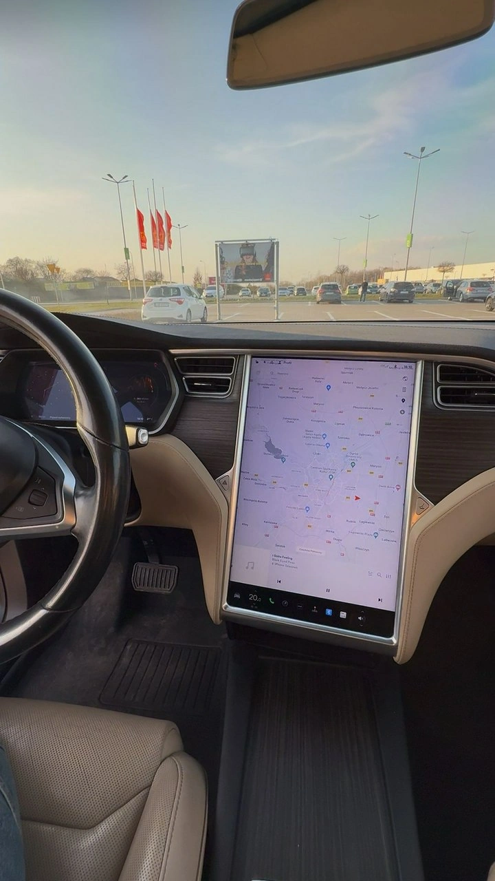 Tesla Model X - Zdjęcie 8