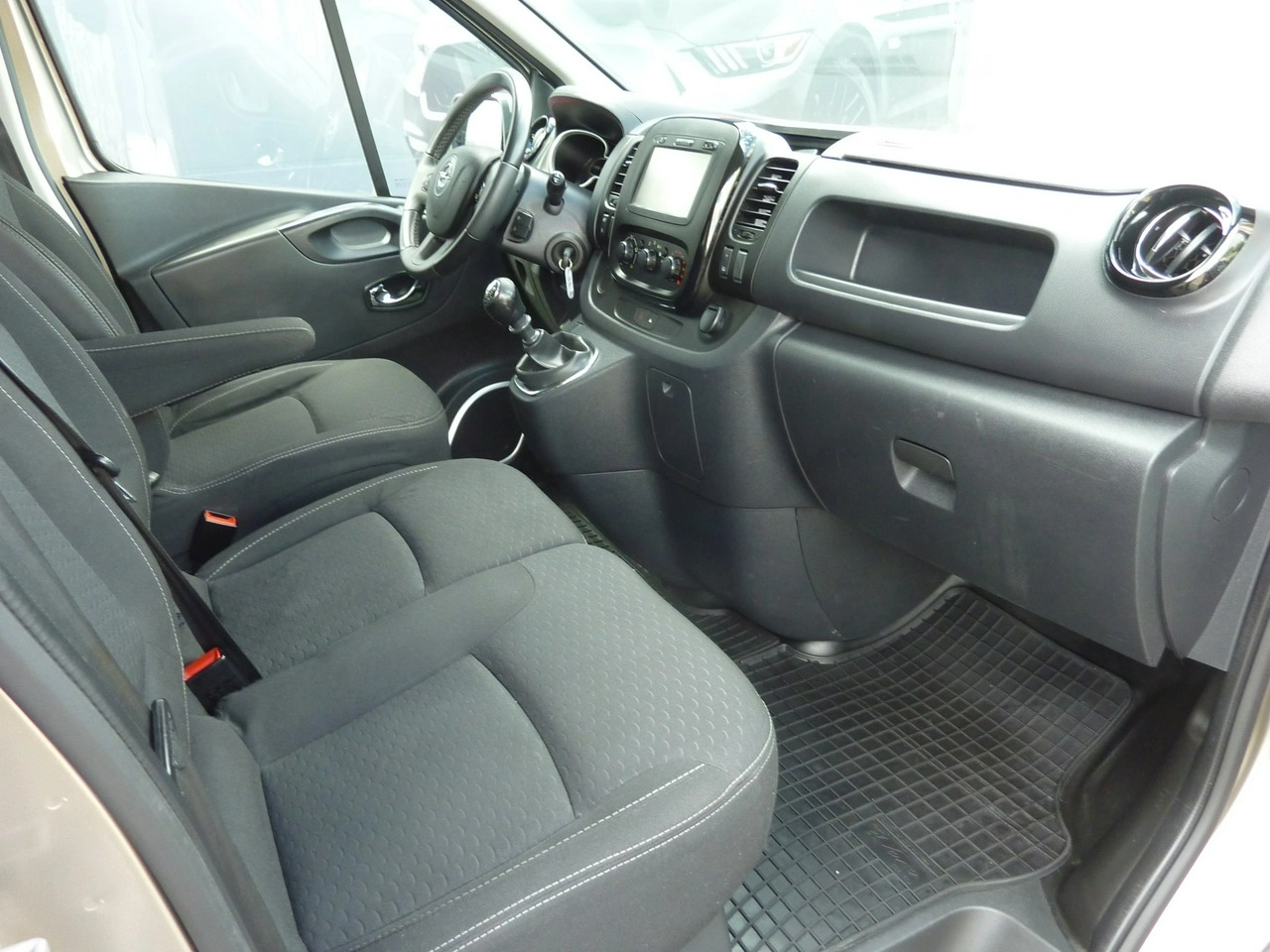 Opel Vivaro - Zdjęcie 12