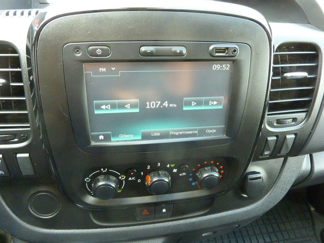 Opel Vivaro - Zdjęcie 17