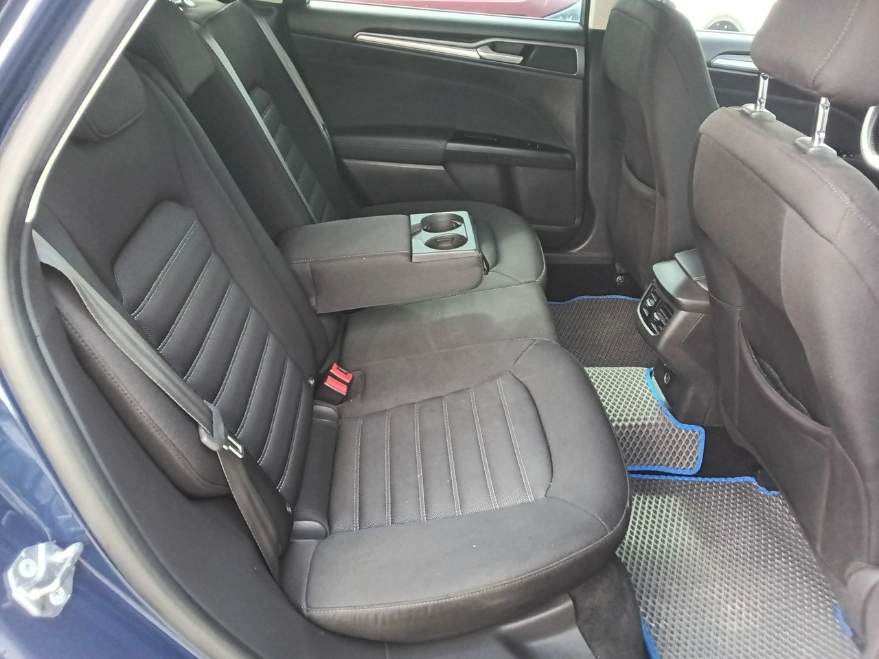 Ford Mondeo - Zdjęcie 9