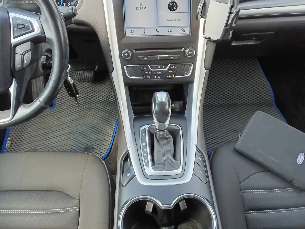 Ford Mondeo - Zdjęcie 25