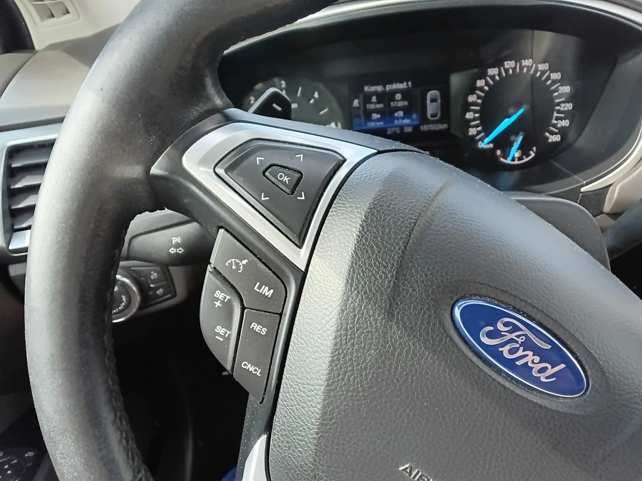Ford Mondeo - Zdjęcie 23