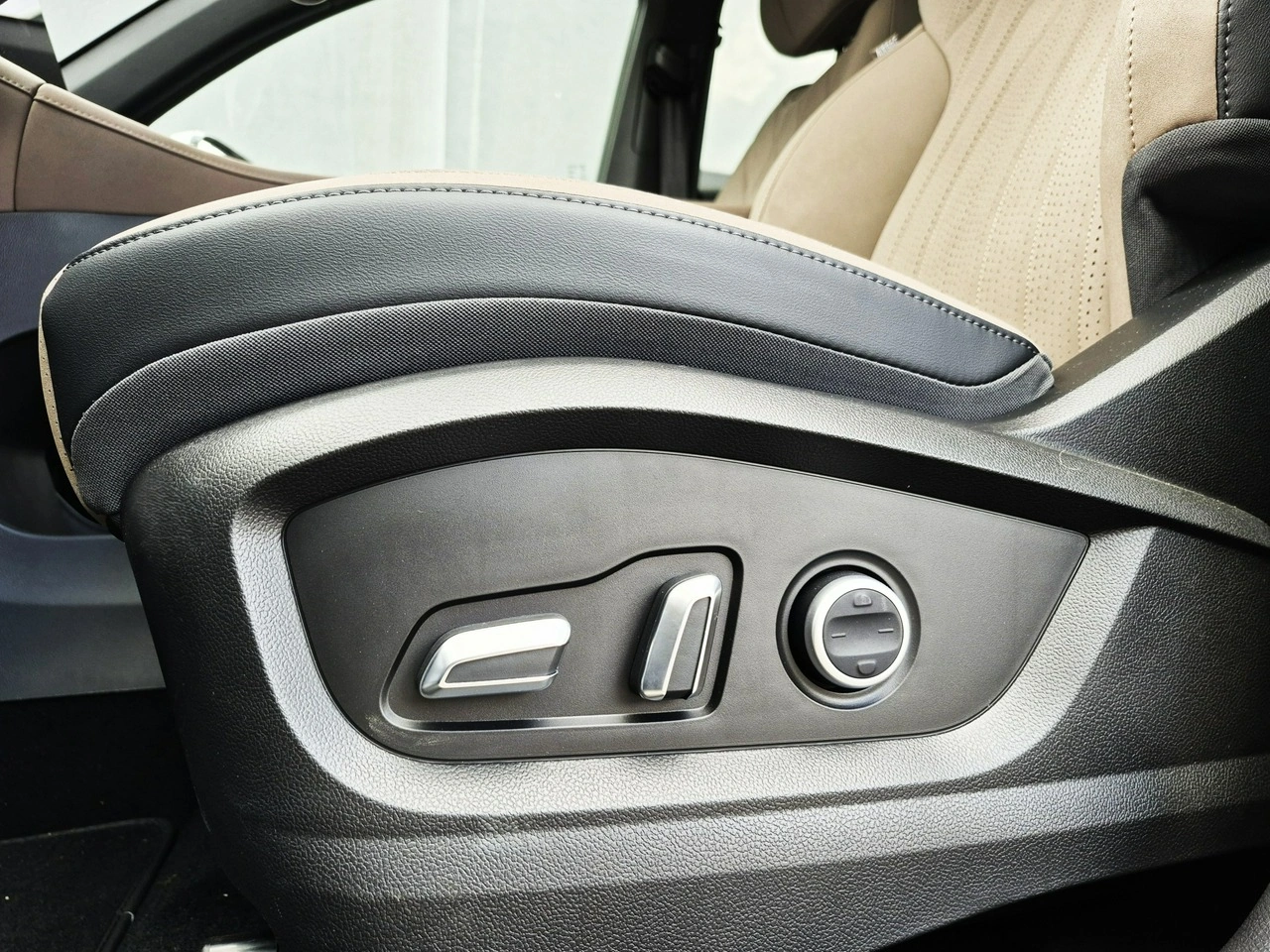 Chery Tiggo 8 - Zdjęcie 22
