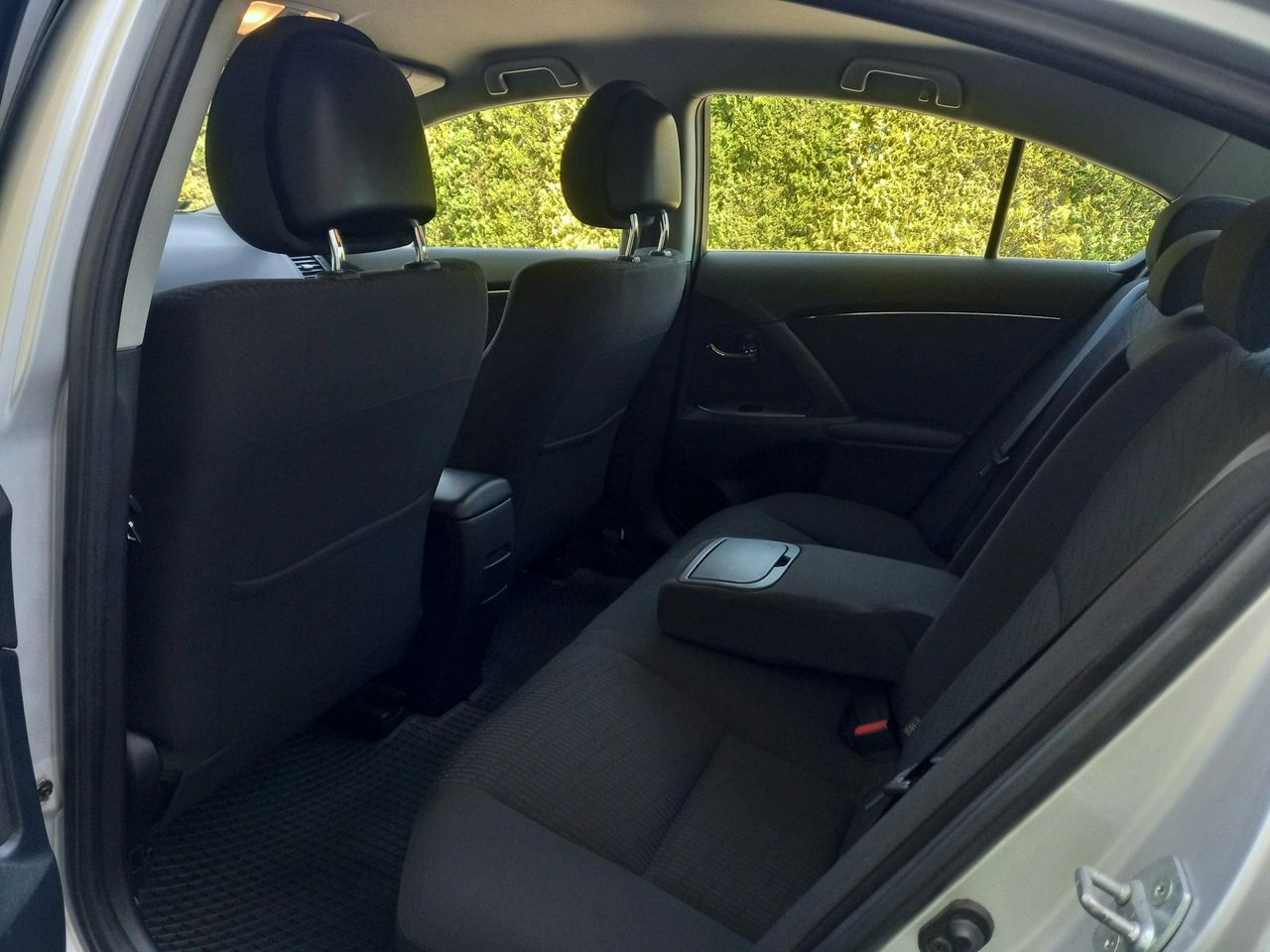 Toyota Avensis - Zdjęcie 20