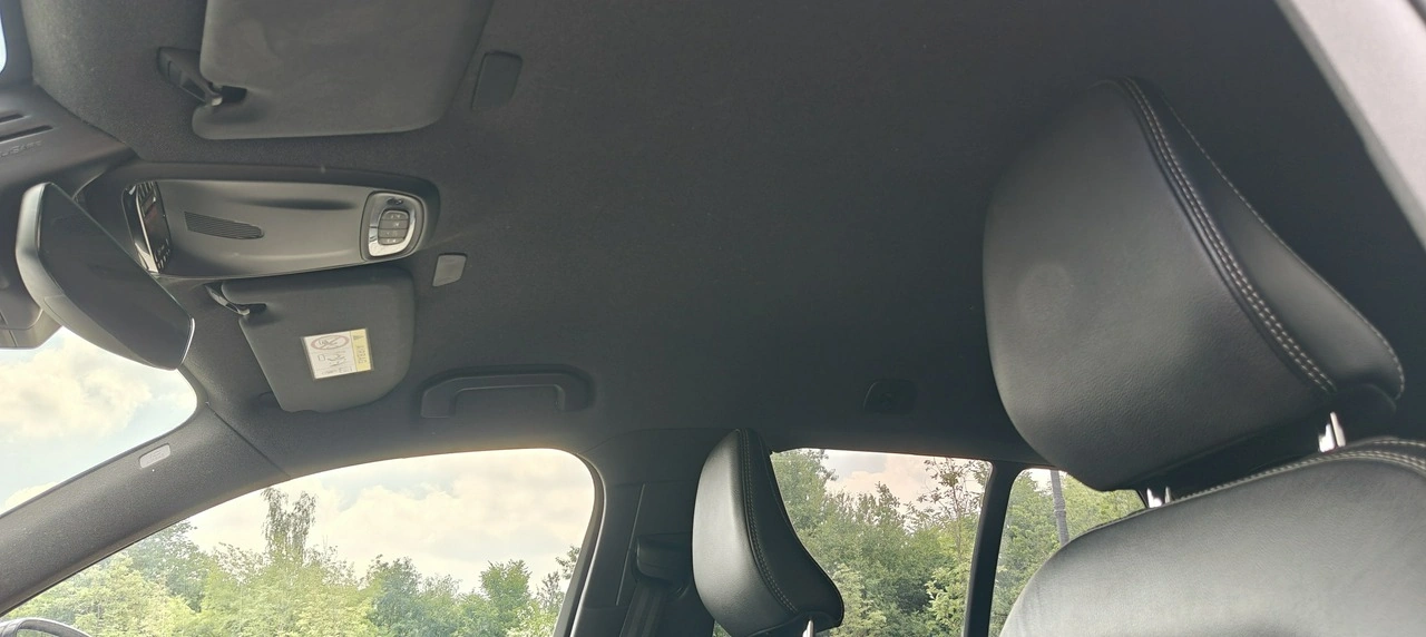 Volvo XC 40 - Zdjęcie 9