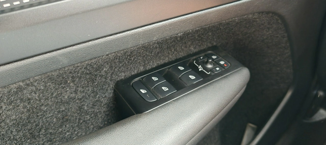 Volvo XC 40 - Zdjęcie 16