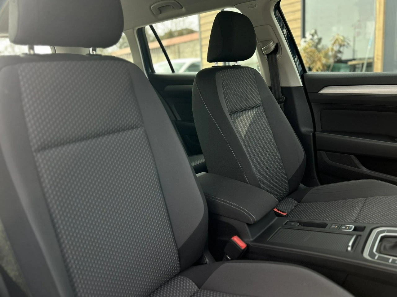 Volkswagen Passat - Zdjęcie 11