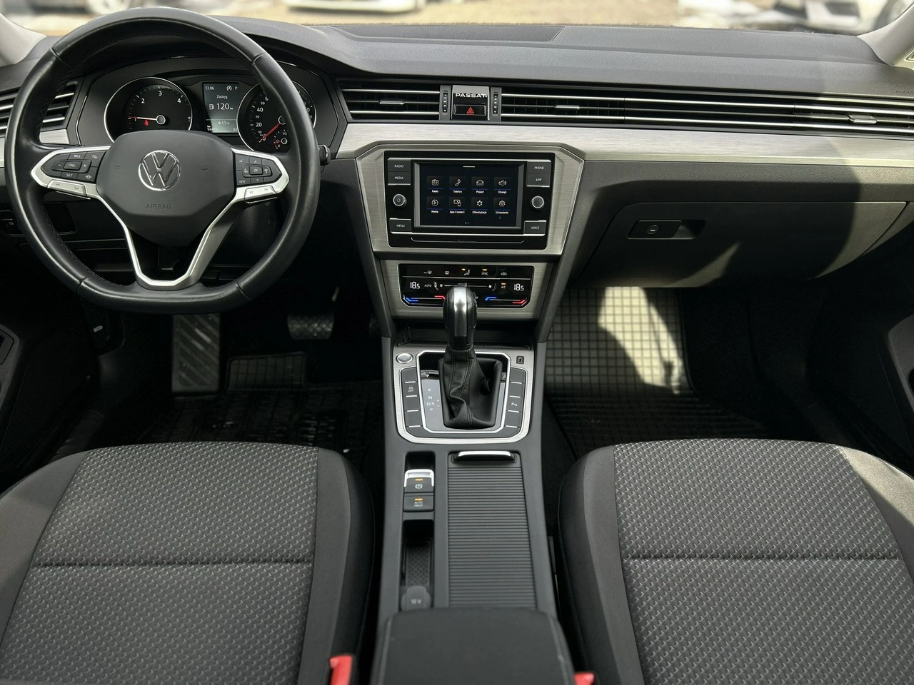 Volkswagen Passat - Zdjęcie 14