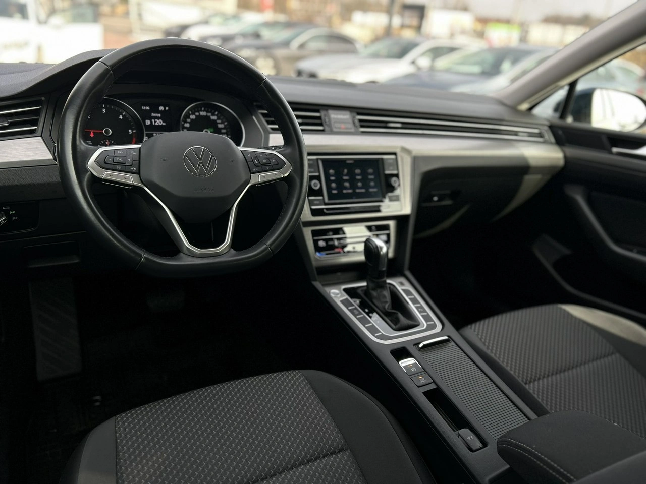 Volkswagen Passat - Zdjęcie 13