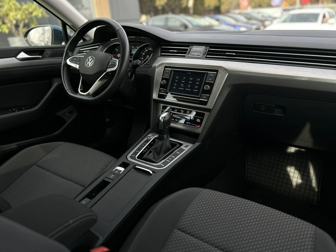 Volkswagen Passat - Zdjęcie 17