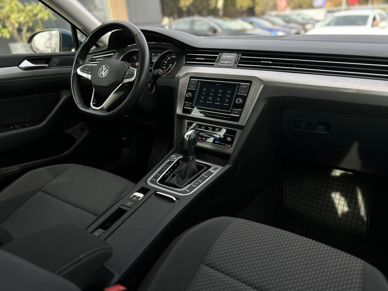 Volkswagen Passat - Zdjęcie 14