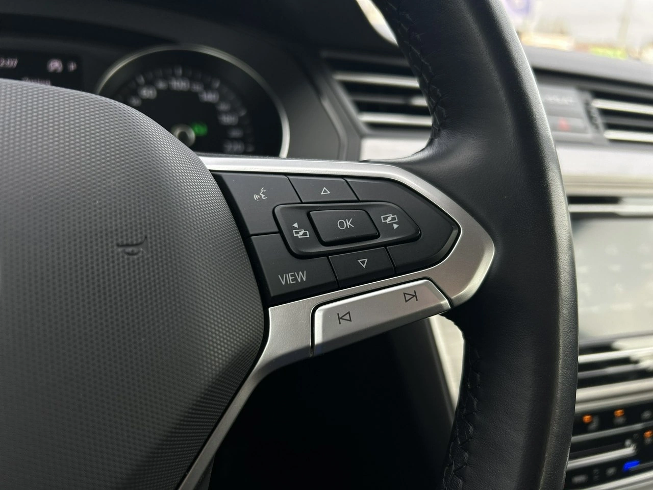 Volkswagen Passat - Zdjęcie 16