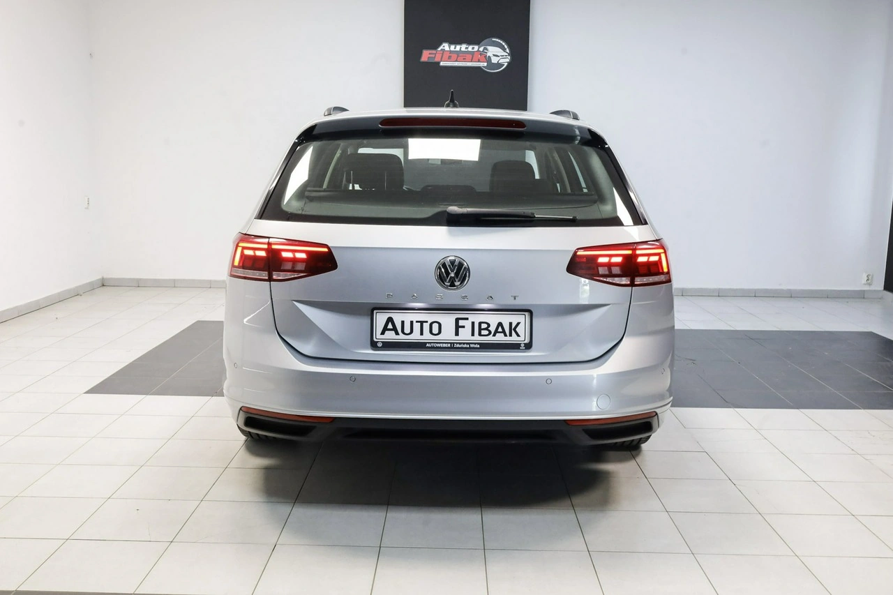 Volkswagen Passat - Zdjęcie 9