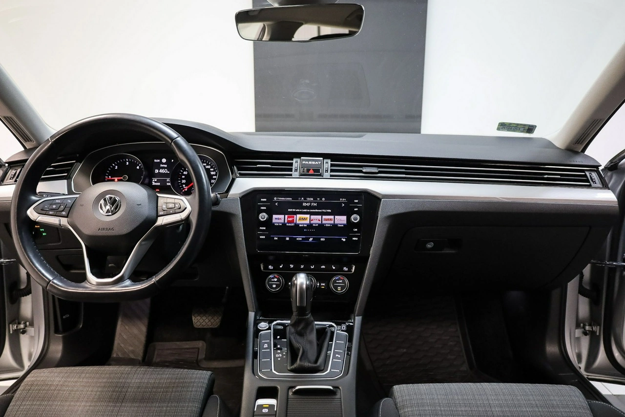 Volkswagen Passat - Zdjęcie 12