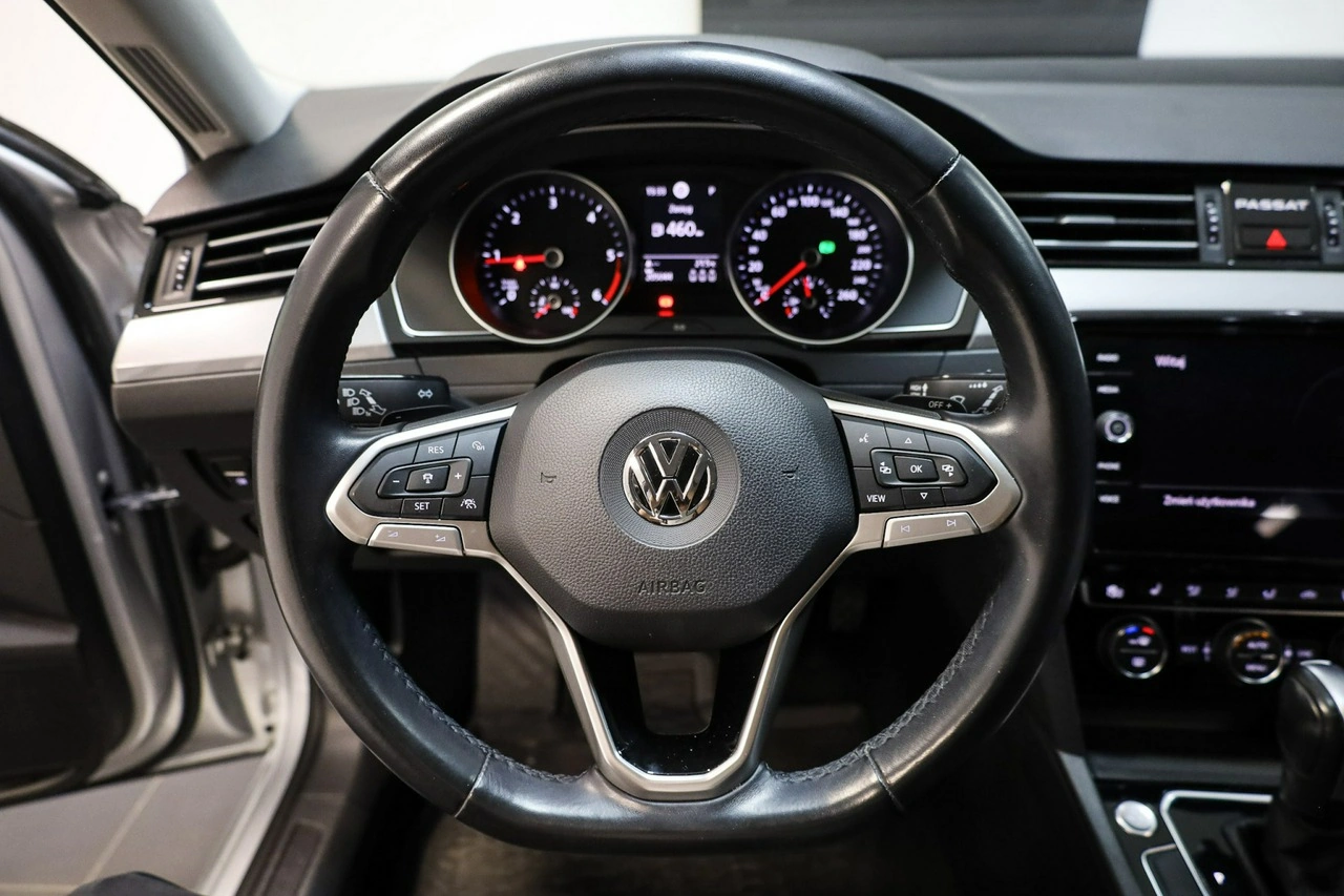 Volkswagen Passat - Zdjęcie 16