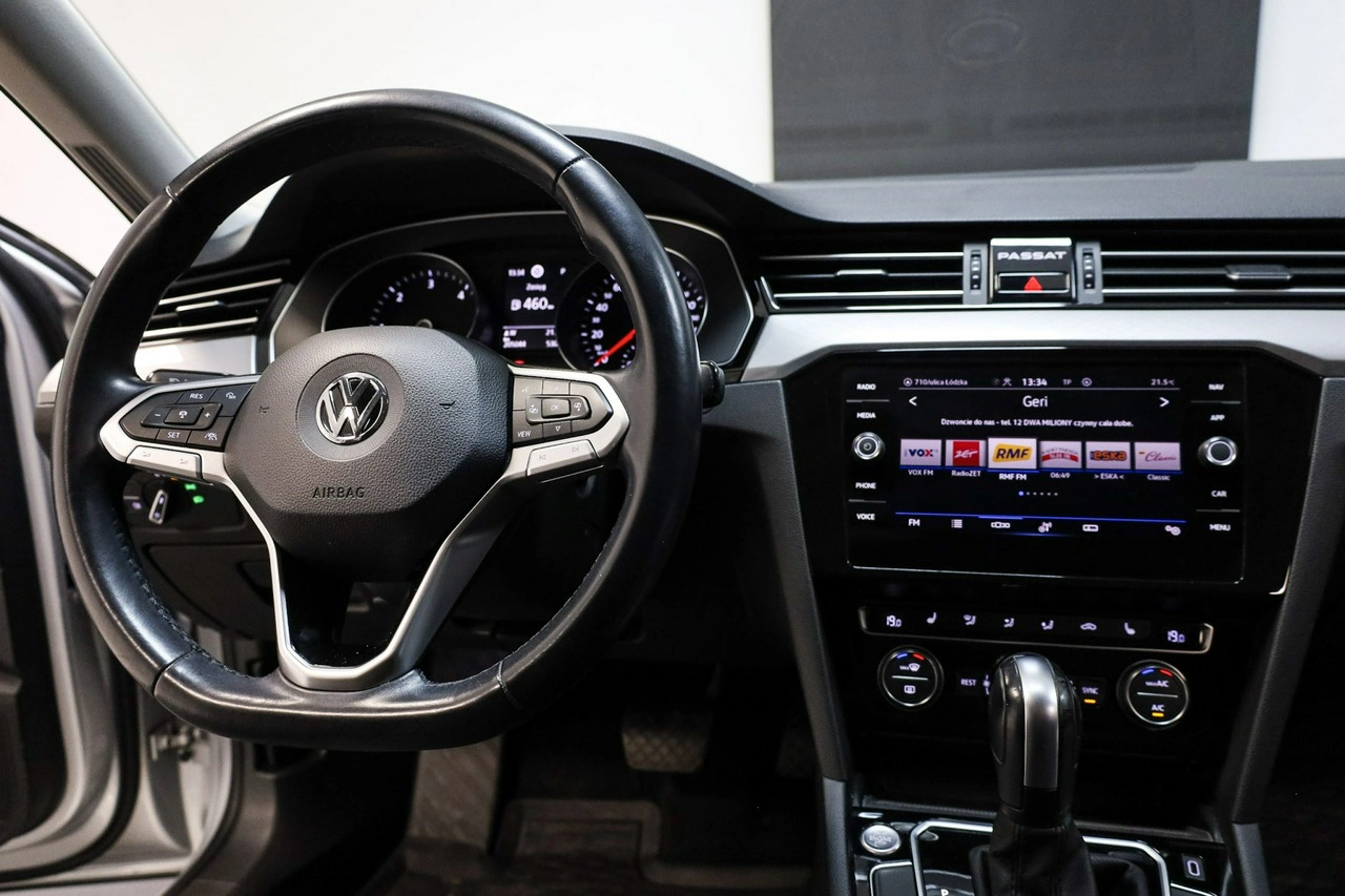 Volkswagen Passat - Zdjęcie 22