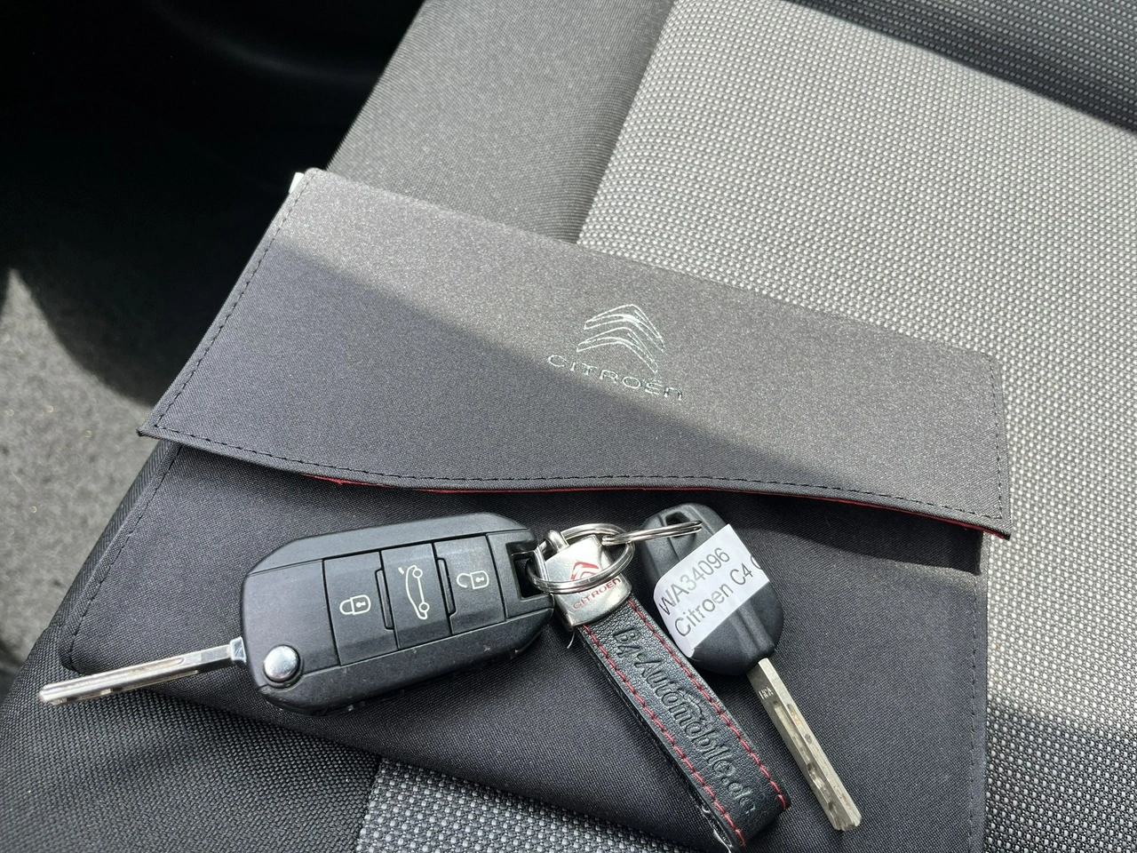 Citroën C4 Cactus - Zdjęcie 28