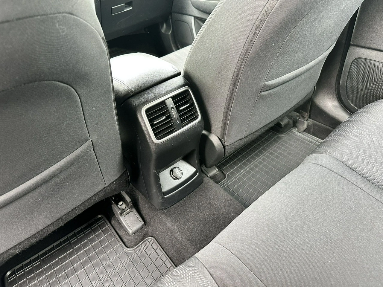 Kia Sportage - Zdjęcie 49