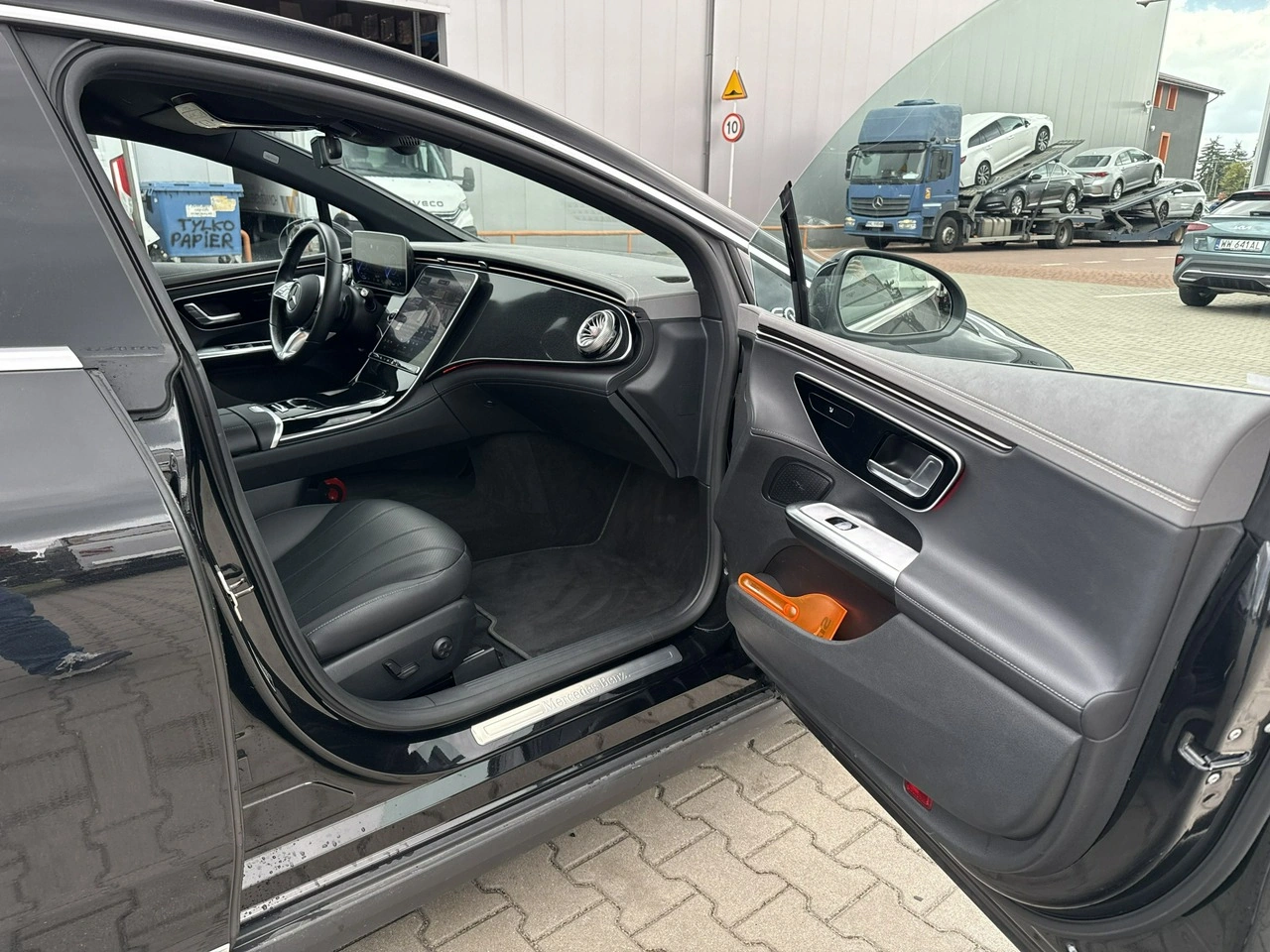 Mercedes EQE - Zdjęcie 18