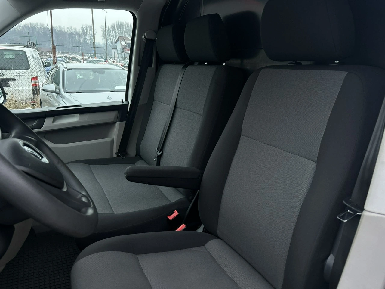 Volkswagen Transporter - Zdjęcie 19