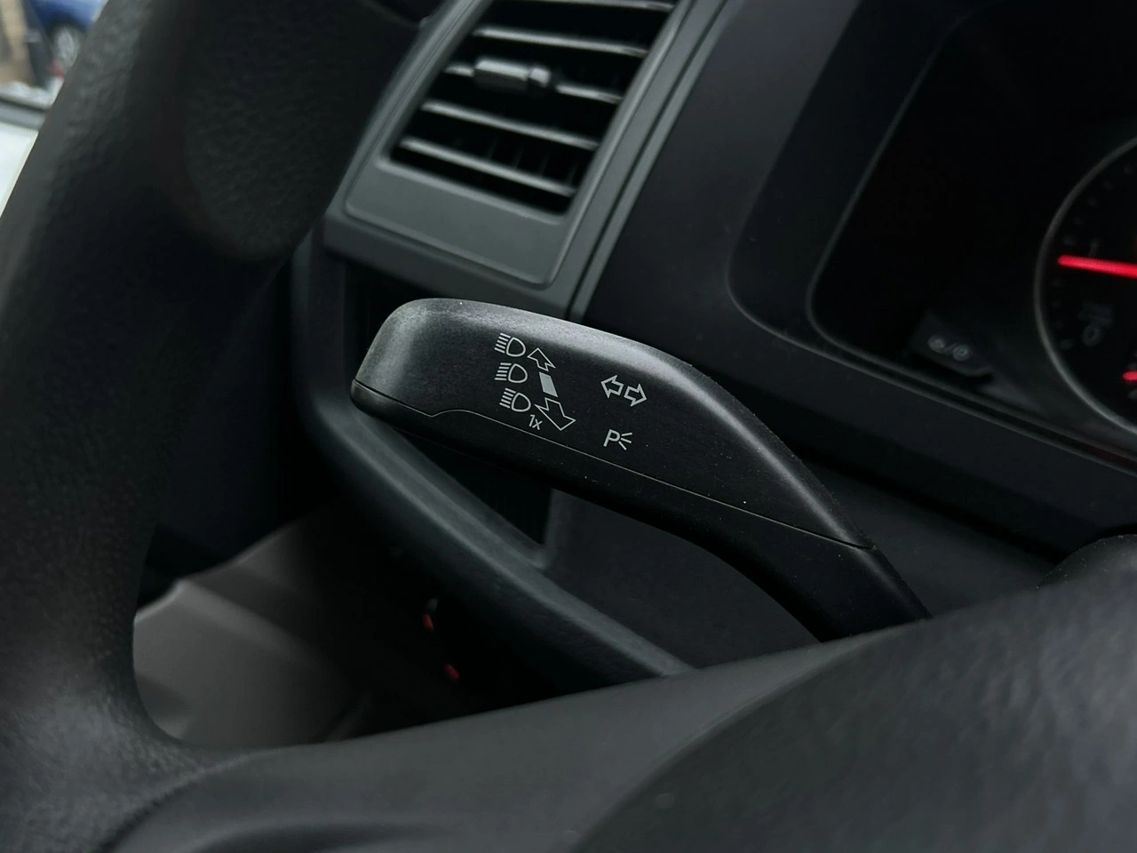 Volkswagen Transporter - Zdjęcie 24