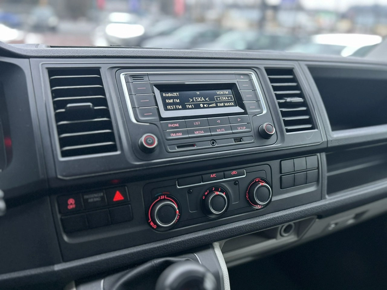 Volkswagen Transporter - Zdjęcie 25