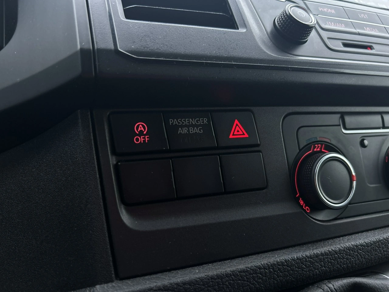 Volkswagen Transporter - Zdjęcie 28