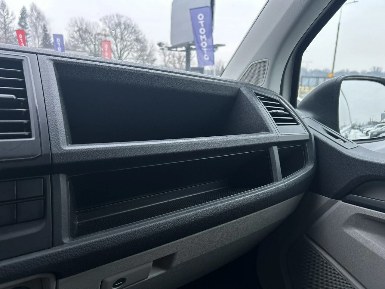 Volkswagen Transporter - Zdjęcie 30