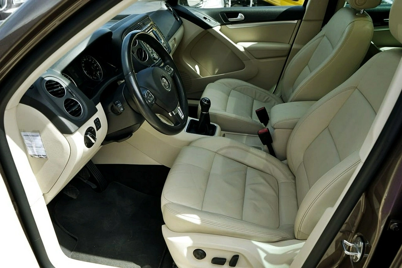 Volkswagen Tiguan - Zdjęcie 15