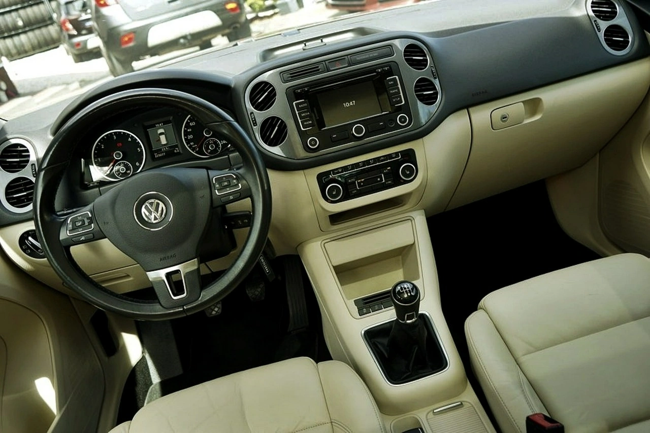 Volkswagen Tiguan - Zdjęcie 24