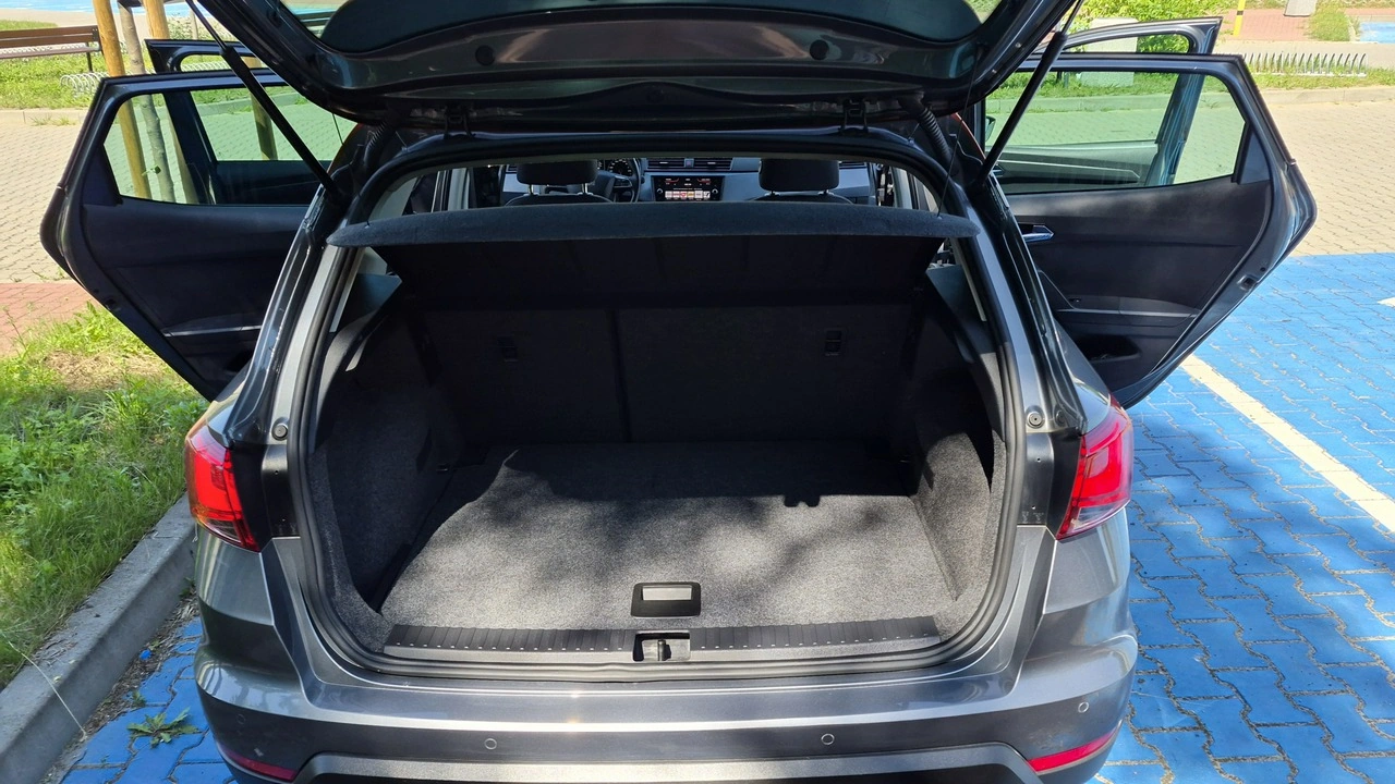 Seat Arona - Zdjęcie 10