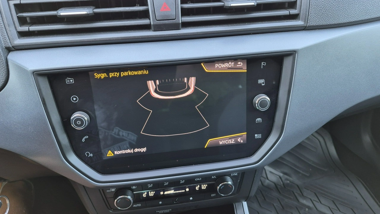 Seat Arona - Zdjęcie 14