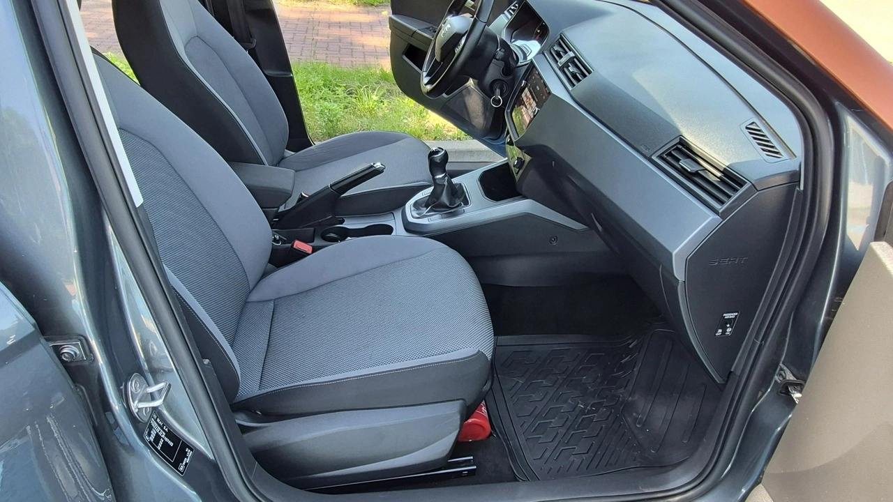 Seat Arona - Zdjęcie 7