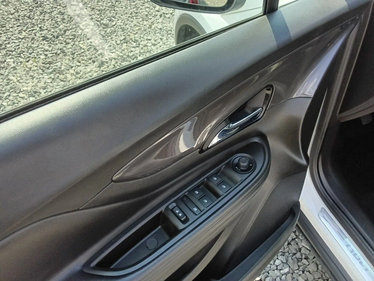 Opel Mokka - Zdjęcie 23