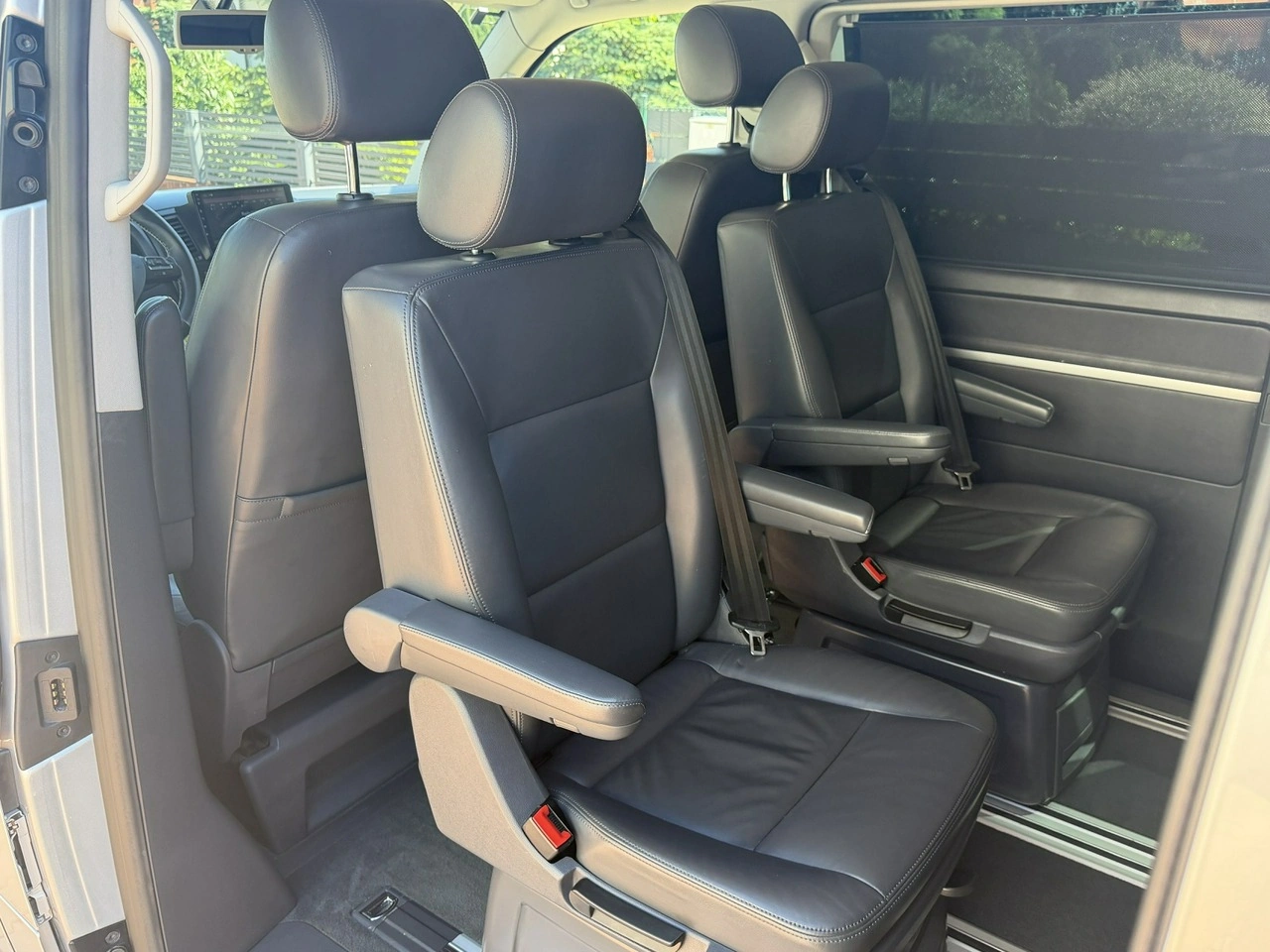 Volkswagen Multivan - Zdjęcie 12