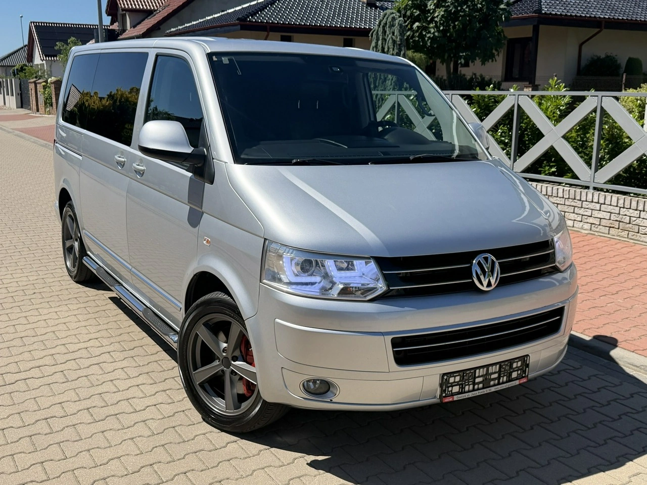 Volkswagen Multivan - Główne zdjęcie