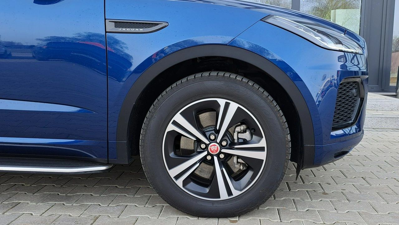 Jaguar E-Pace - Zdjęcie 9