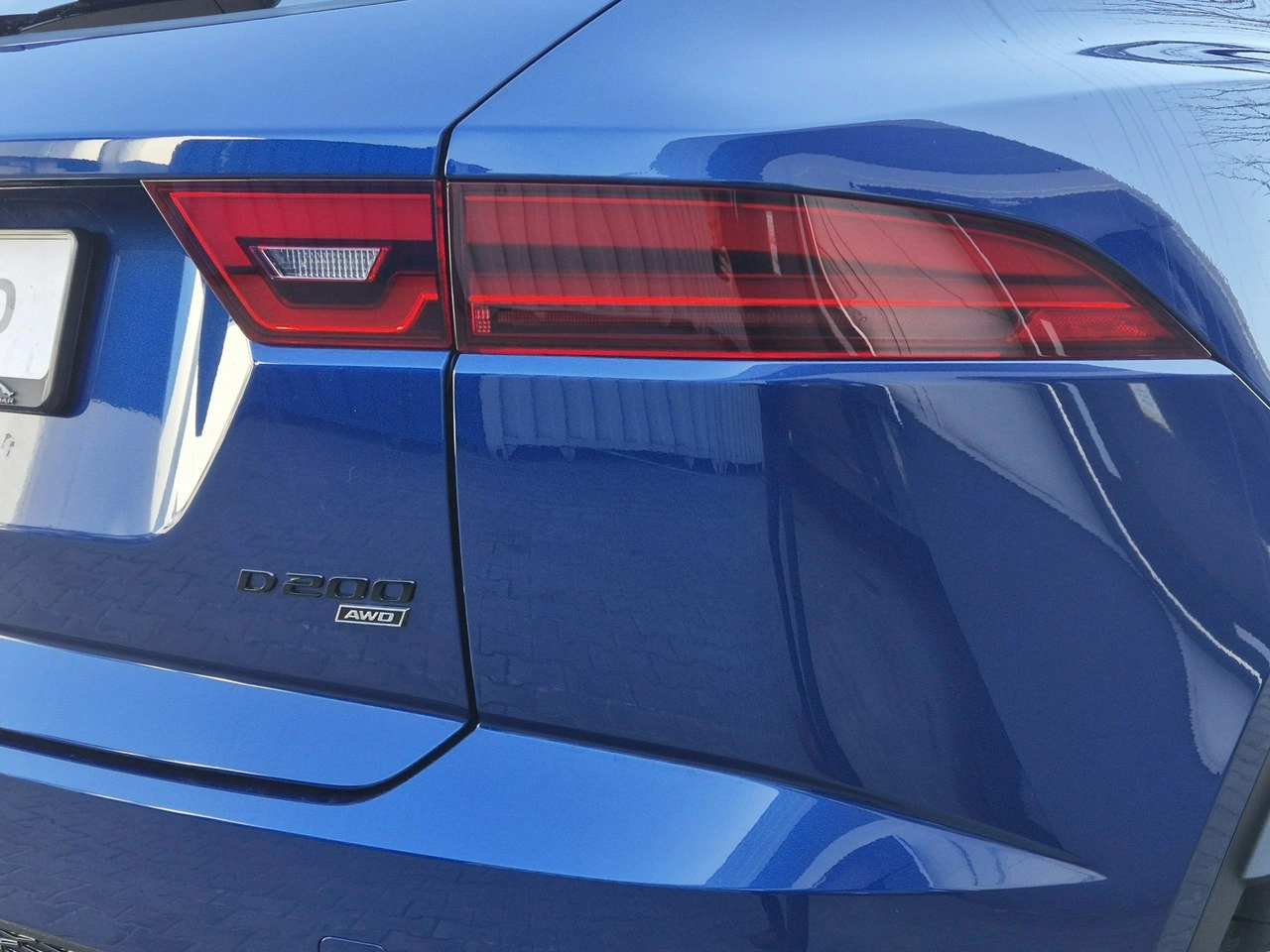 Jaguar E-Pace - Zdjęcie 12
