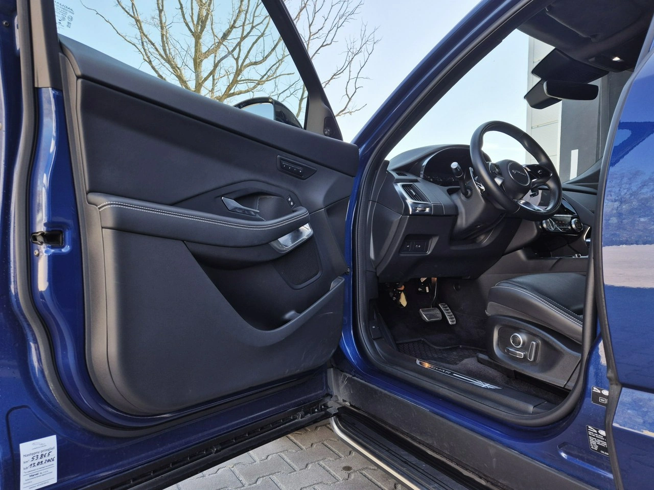 Jaguar E-Pace - Zdjęcie 18