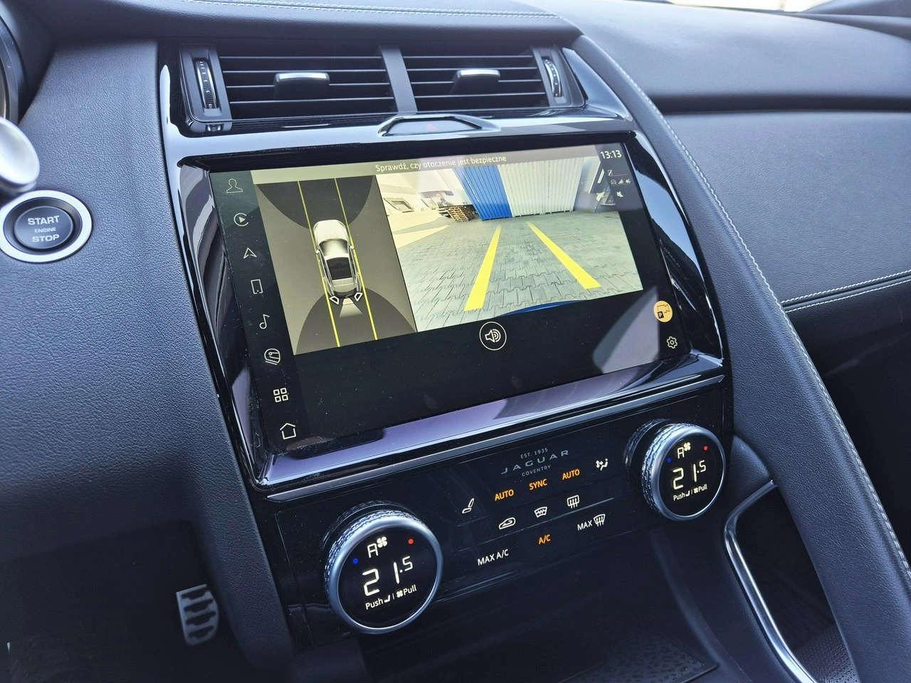 Jaguar E-Pace - Zdjęcie 30