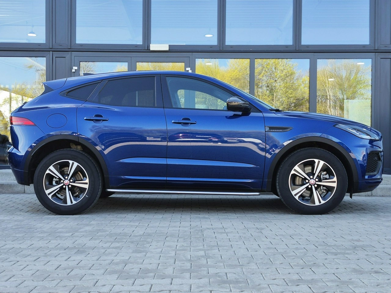 Jaguar E-Pace - Zdjęcie 4