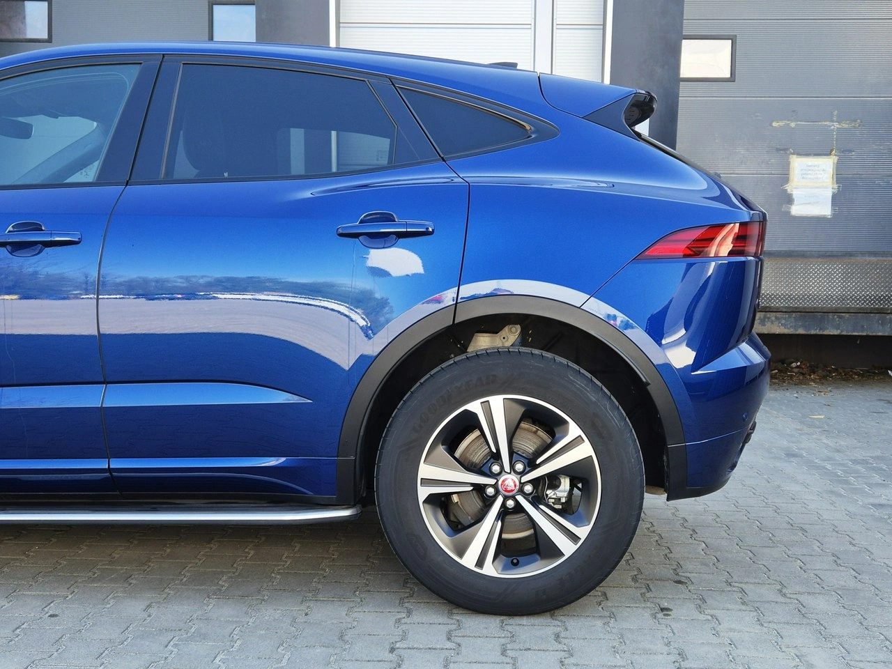 Jaguar E-Pace - Zdjęcie 6