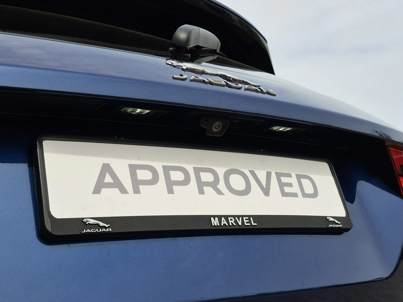 Jaguar E-Pace - Zdjęcie 14