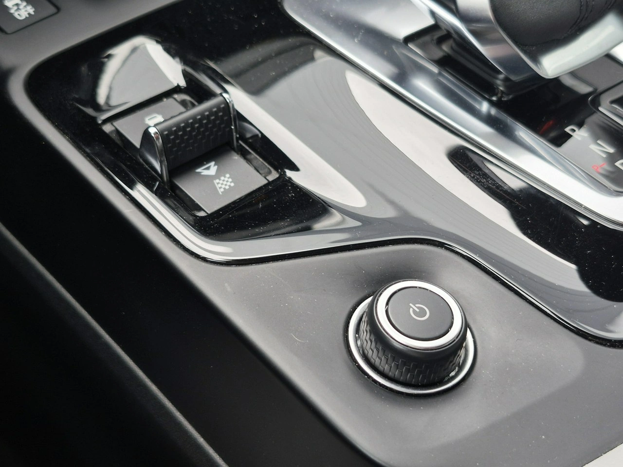 Jaguar E-Pace - Zdjęcie 34